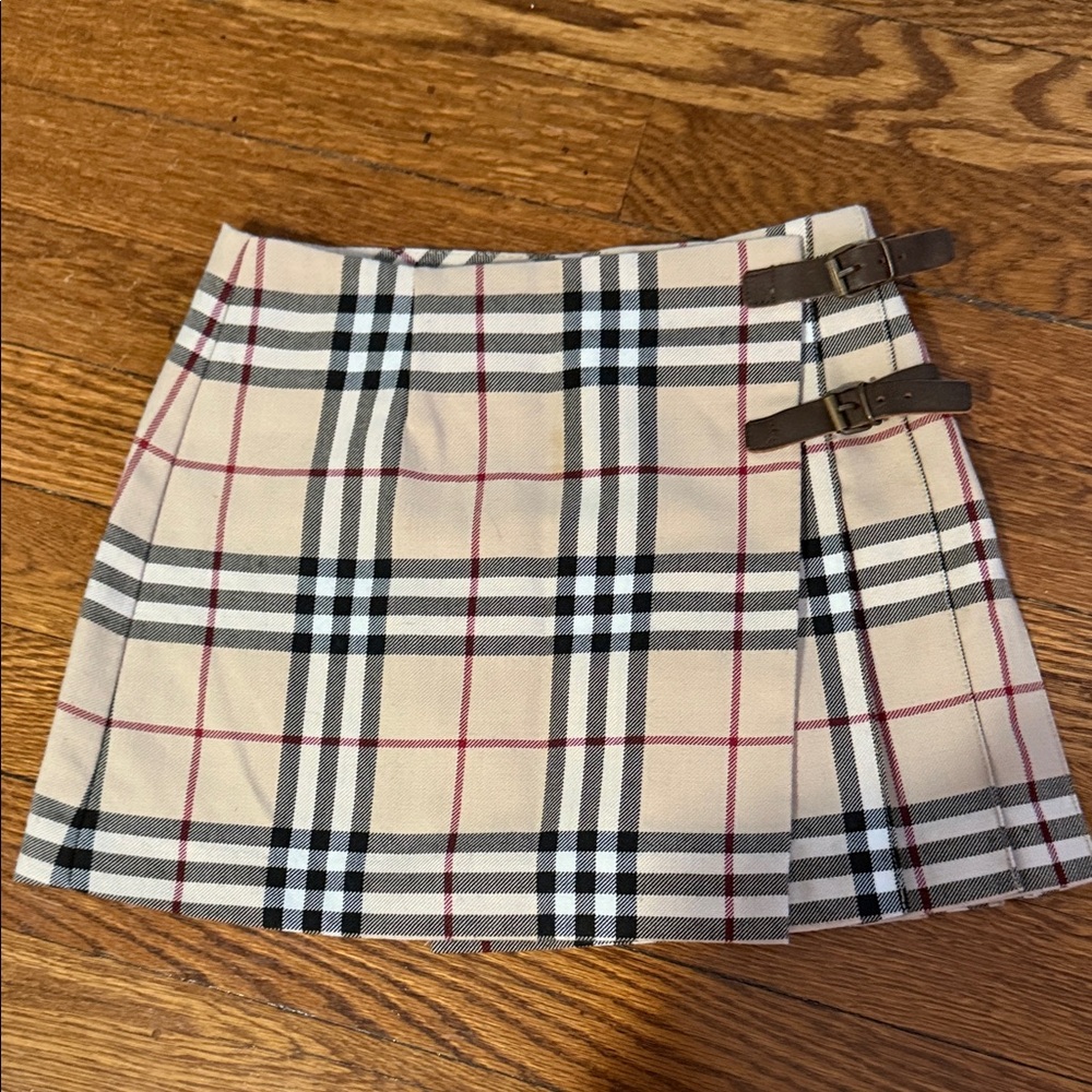 Burberry Beige Plaid Mini Skirt with Buckle Details